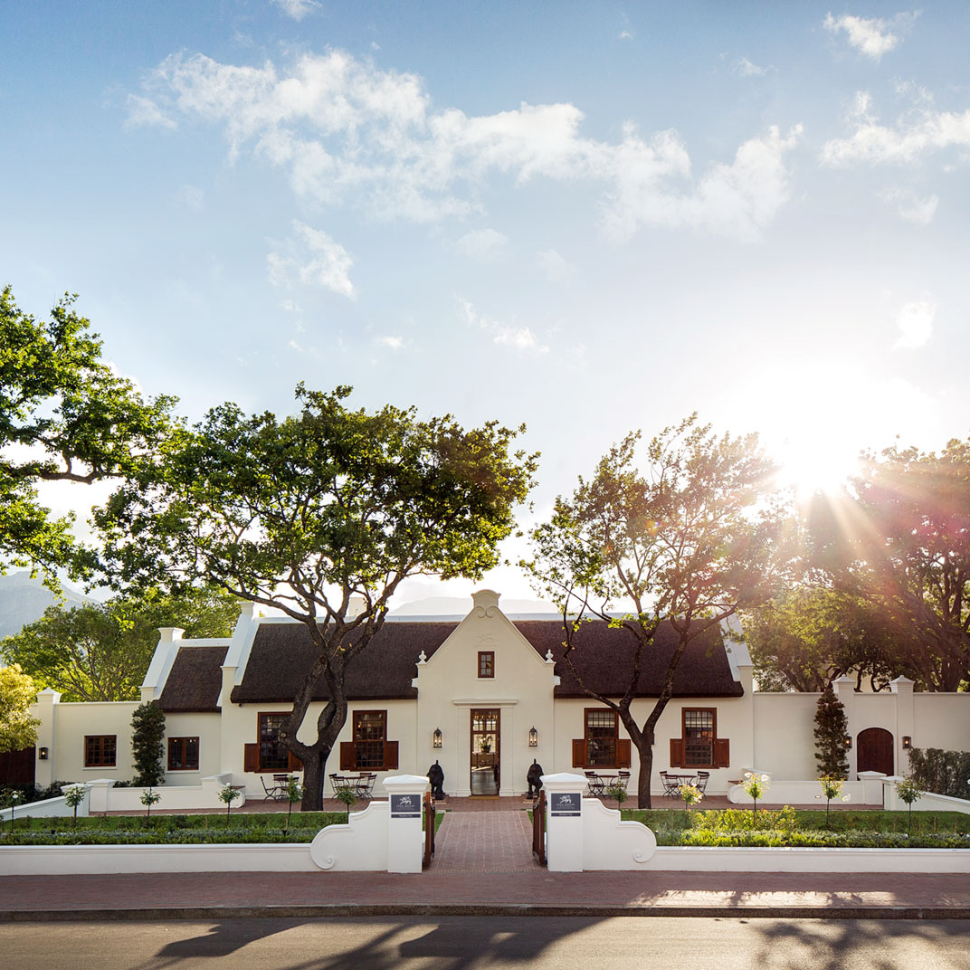 Leeu House