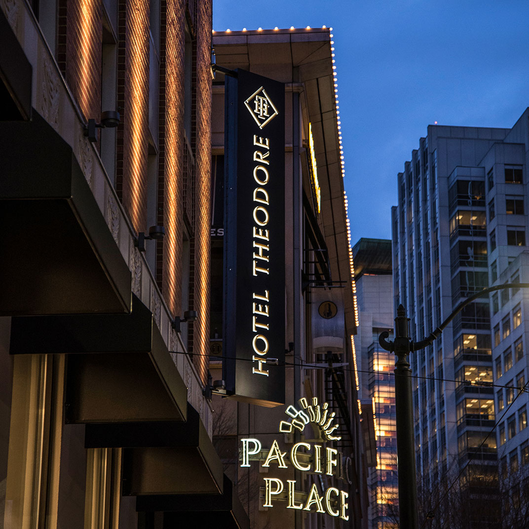 Hotel Theodore
