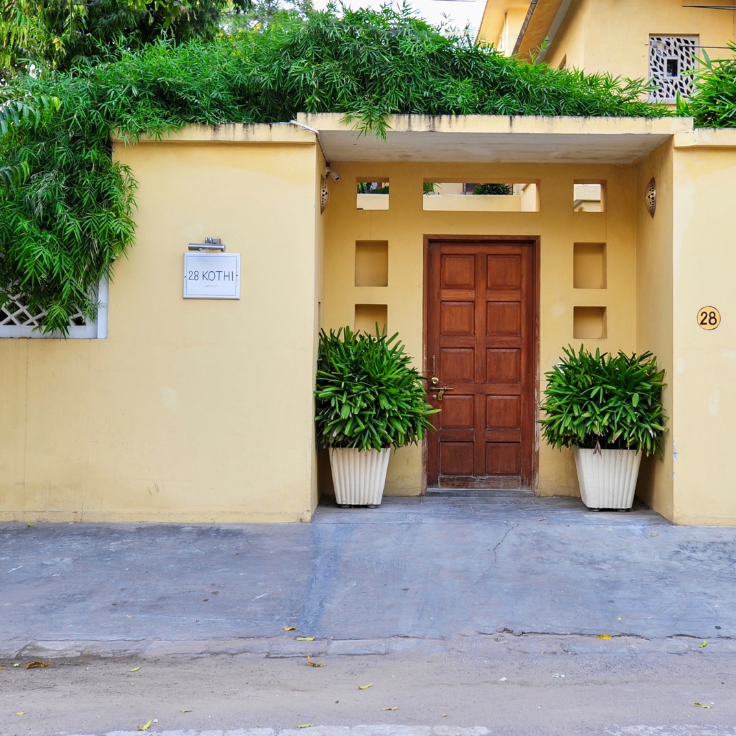 28 Kothi