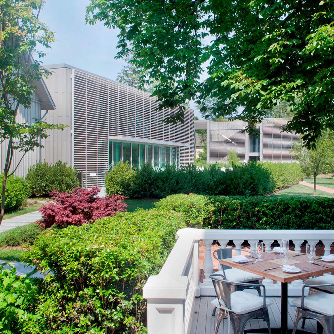 Topping Rose House