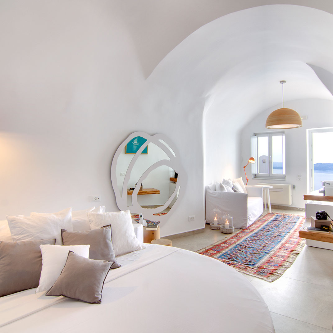 Santorini Secret Suites & Spa