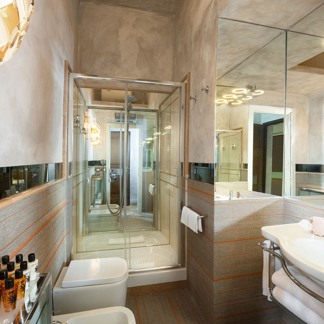 Palm Suite