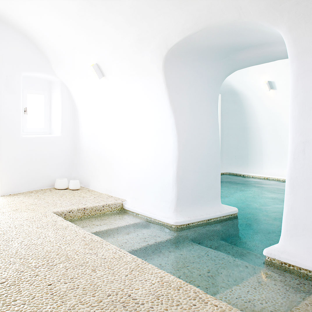 Kirini Suites & Spa
