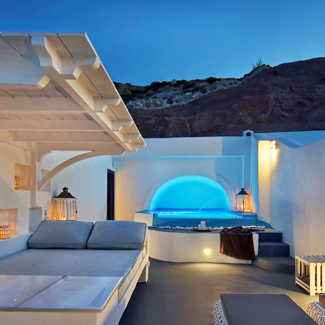 Astarte Suites
