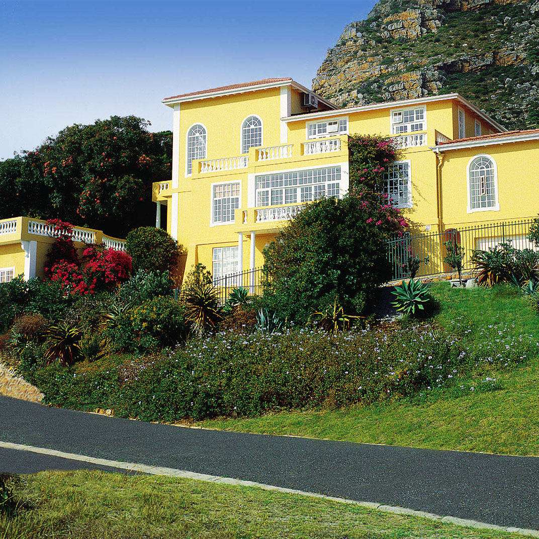 Colona Castle Manor House