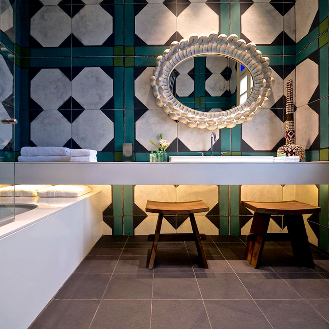 Alma Hotel & Lounge