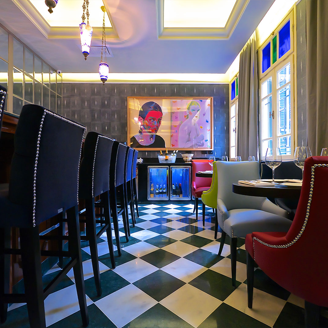 Alma Hotel & Lounge