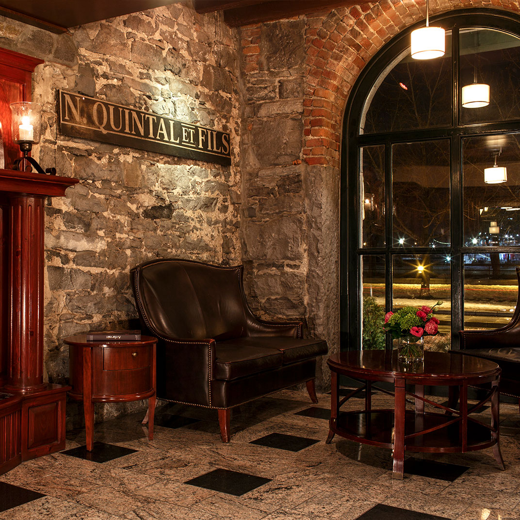 欧贝杜老港大酒店(Auberge du Vieux Port)