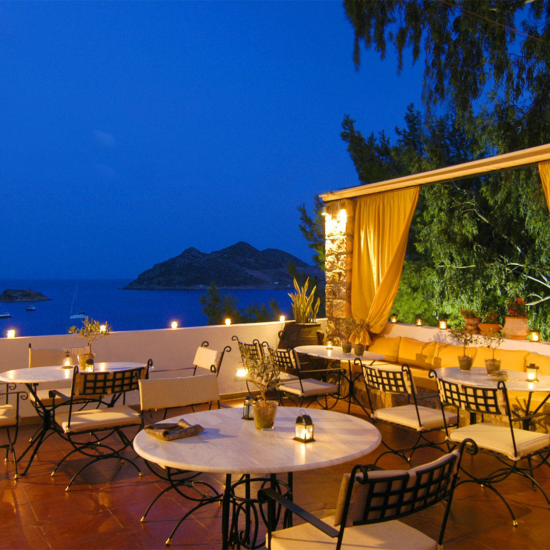 Petra Hotel & Suites