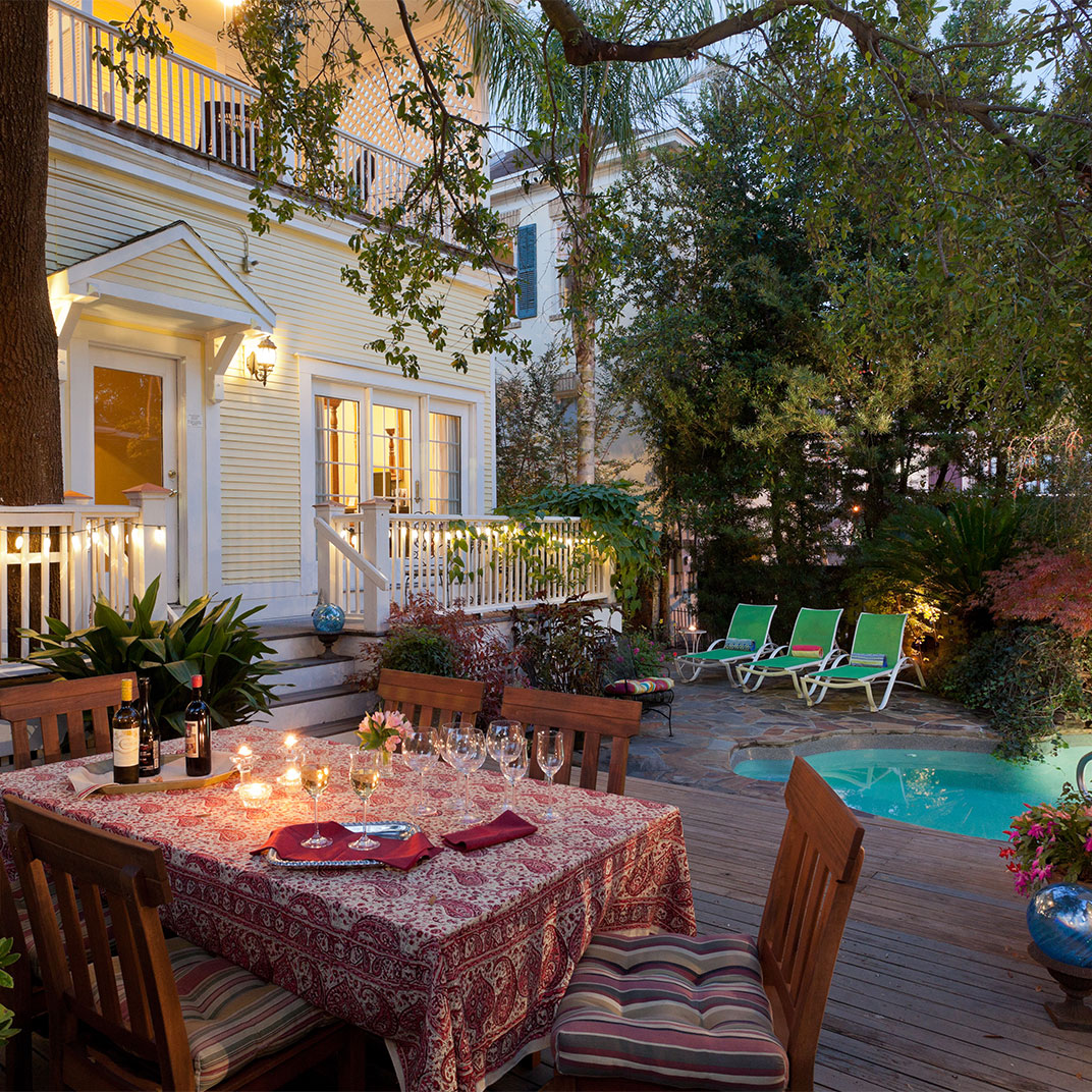 Azalea Inn & Villas