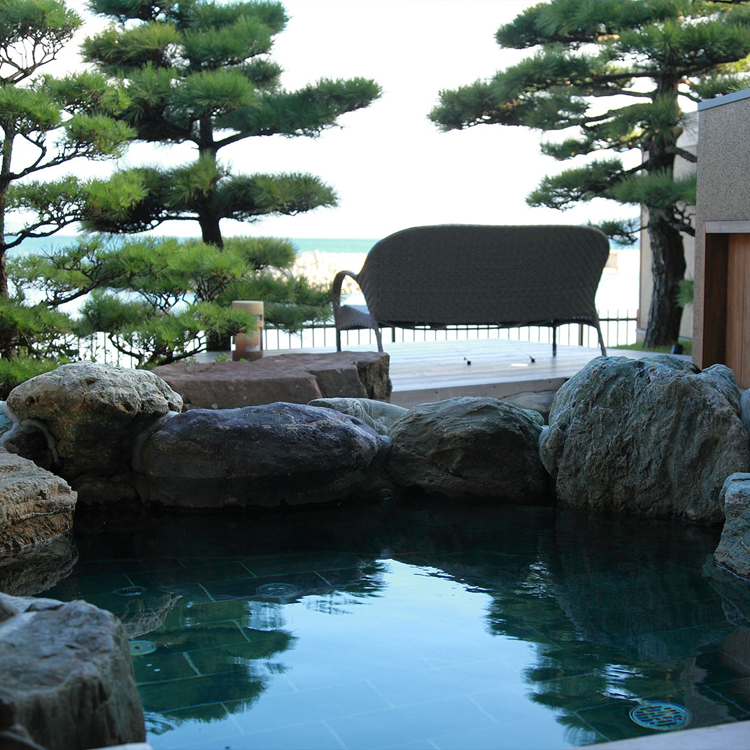 Villa Rakuen