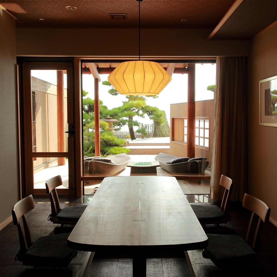 Villa Rakuen