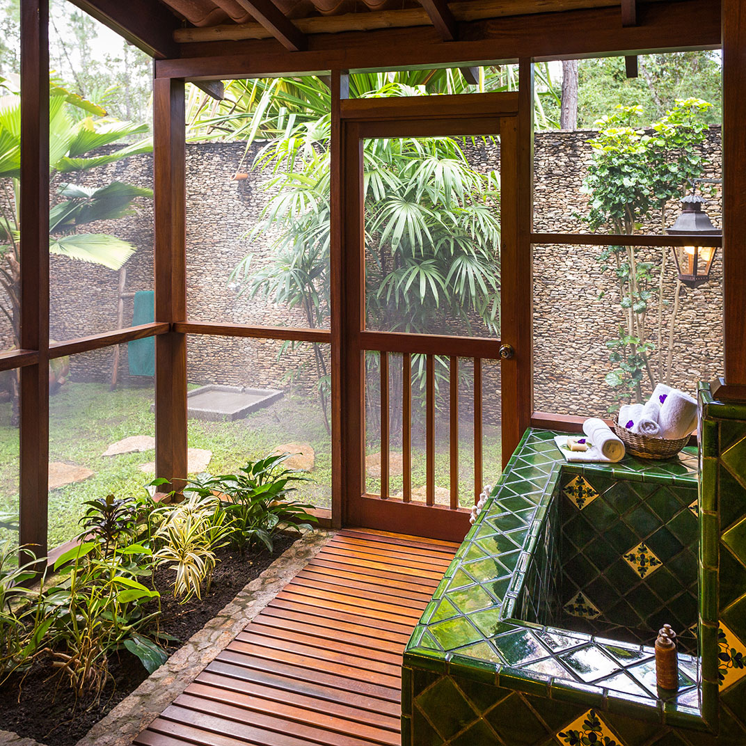 Blancaneaux Lodge